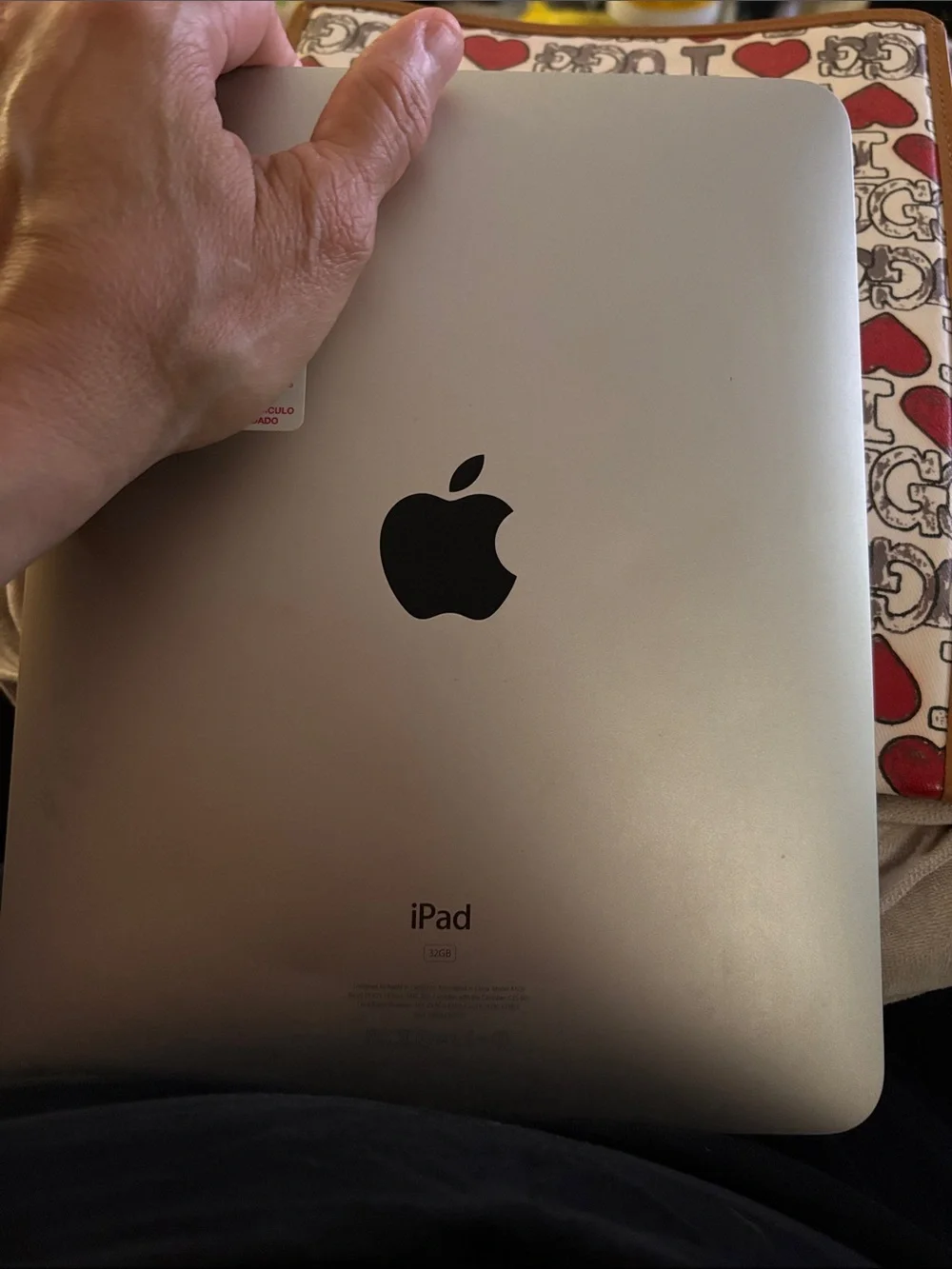 Apple iPad Black and Silver Touchscreen Tablet 32 GB